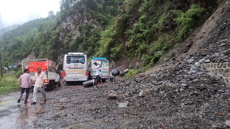 नारायणगढ–मुग्लिन सडक दुईतर्फी सञ्चालनमा