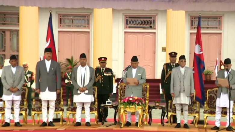 प्रधानमन्त्री ओलीले लिए शपथ