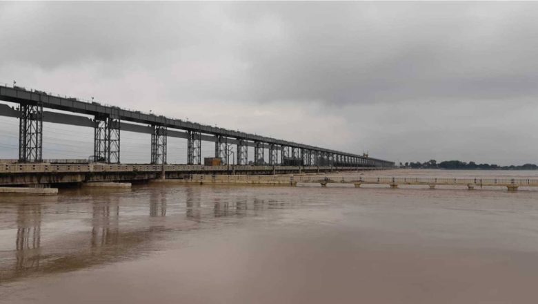 सप्तकोशी ब्यारेजका ४१ ढोका खोलिए