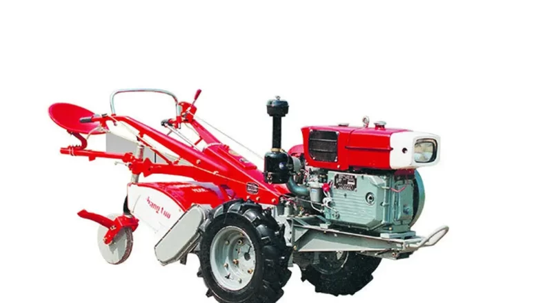 अनुदानमा किसानलाई ‘मिनीटिलर’ वितरण