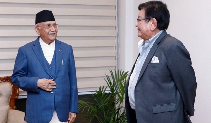 प्रधानमन्त्री ओली र डा.सन्दुक रुइतबीच भेटवार्ता
