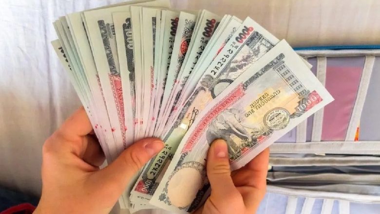 बागलुङका पहिरोपीडितलाई आर्थिक सहयोग