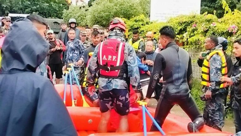 नारायणी नदीमा फसेका ५८ जनाको सकुशल उद्धार