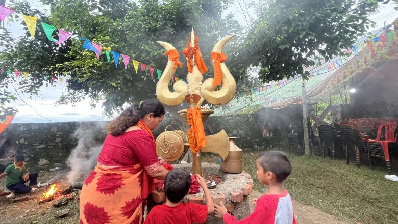 नागार्जुन–७ को जगन्नाथेश्वर मन्दिरमा २७ फिटको त्रिशुल स्थापना गरियो