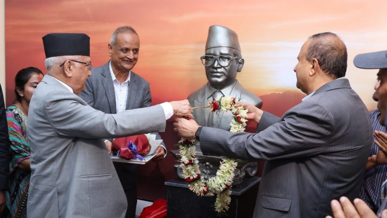 प्रधानमन्त्रीद्वारा जननेता भण्डारीको प्रतिमा अनावरण