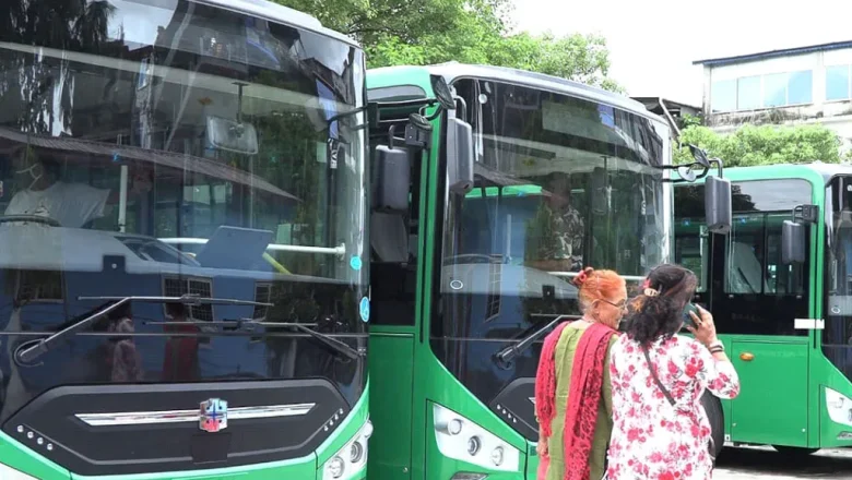 इटहरी उपमहानगरपालिकाले विद्युतीय बस सेवा सञ्चालन गर्दै