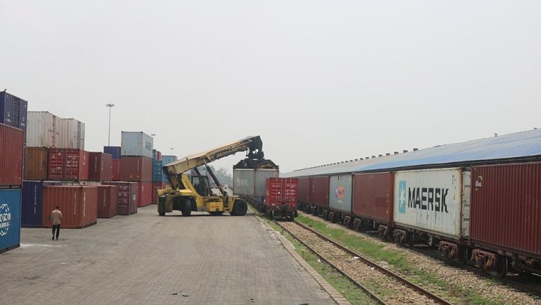 खाली कन्टेनर नहटाइँदा भन्सारको ‘यार्ड’ भरिभराउ