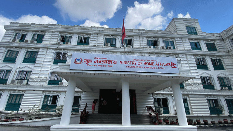 नाकामा अवरोध हटेपछि पर्यटक आवागमनमा सहज