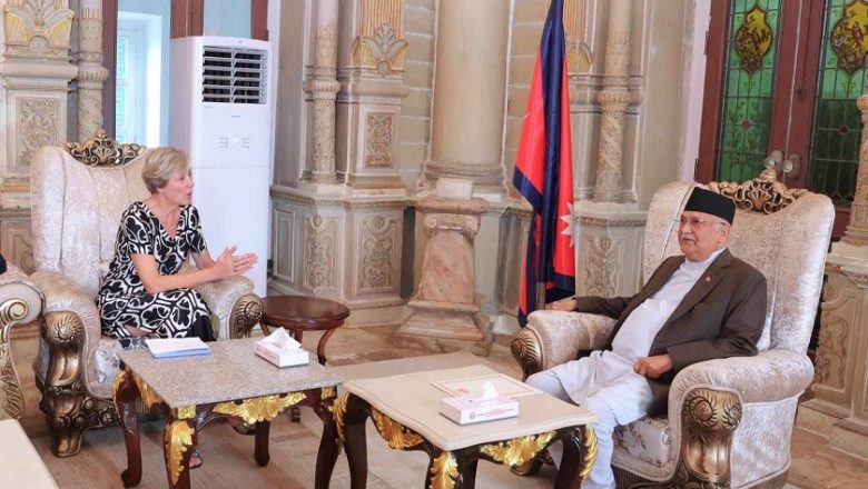 प्रधानमन्त्री ओली र राजदूत लोरेञ्जोबिच भेटवार्ता