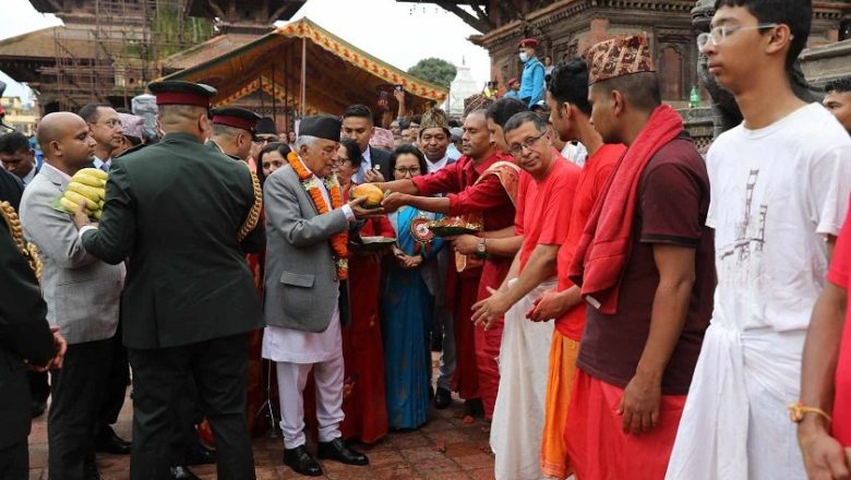 राष्ट्रपतिद्वारा पाटन कृष्ण मन्दिरमा पूजाअर्चना