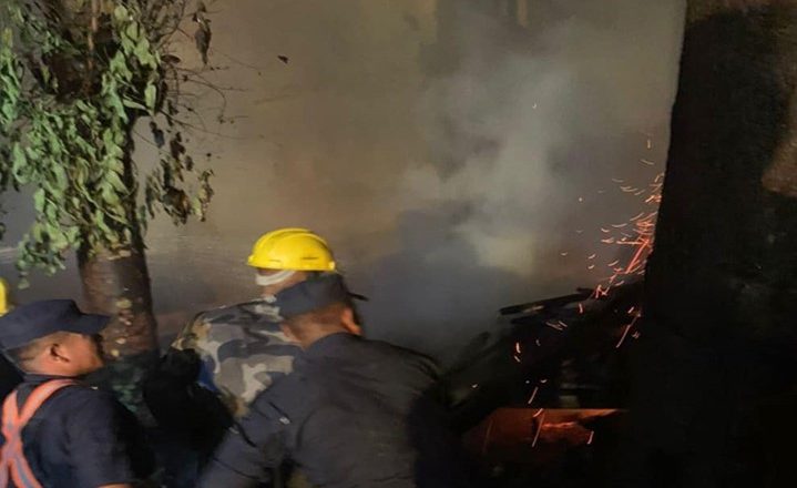 सानोभर्‍याङको काष्ठ उद्योगमा आगलागी