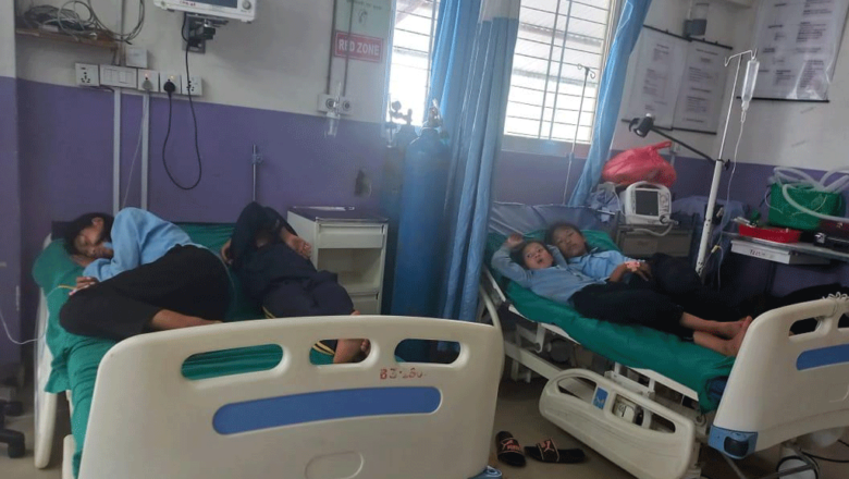 अरिंगालले टोकेर चार विद्यार्थी घाइते