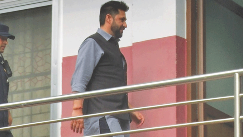 रवि लामिछानेलाई अदालतमा उपस्थित गराइँदै