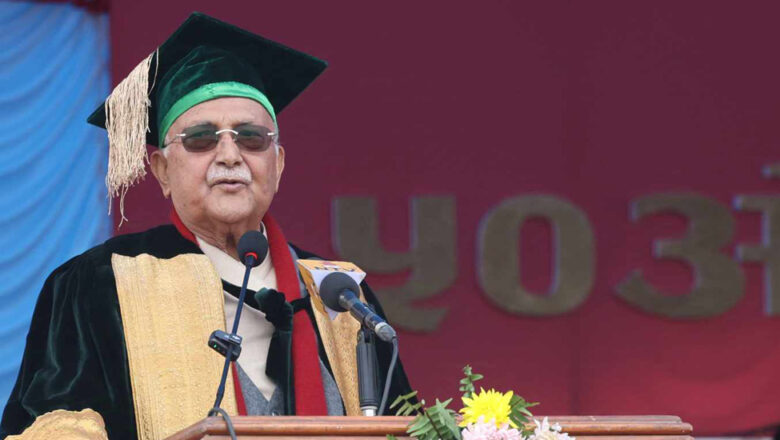 दीक्षित विद्यार्थीलाई प्रधानमन्त्रीको आग्रह: जुनसुकै क्षेत्रमा रहे पनि आदर्श व्यक्ति बन्नुस्