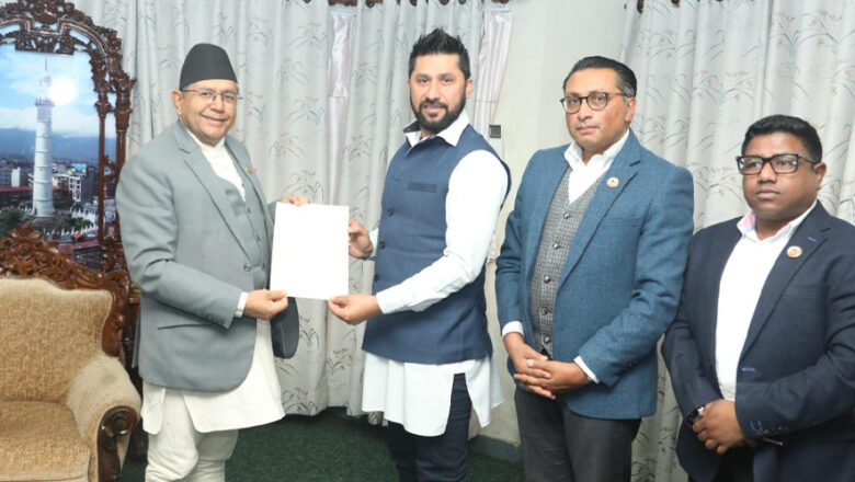 निलम्बन फुकुवा गरिदिन सभापति लामिछानेद्वारा सभामुख घिमिरेलाई निवेदन