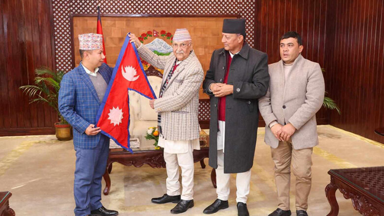 प्रधानमन्त्रीले पाण्डेलाई दिए अर्जेन्टिनी हिमाल आरोहणको शुभकामना