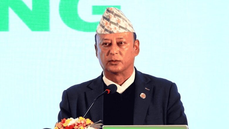 नवीकरणीय ऊर्जा तथा ऊर्जा दक्षतासम्बन्धी छुट्टै ऐनको व्यवस्था गर्छौं : मन्त्री खड्का