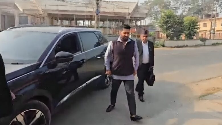 रवि लामिछाने चितवन जिल्ला अदालतमा उपस्थित