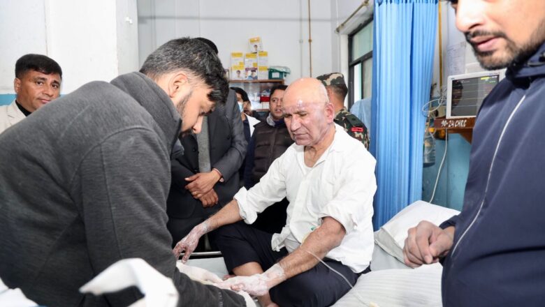अर्थमन्त्री पौडेल डिस्चार्ज हुँदै