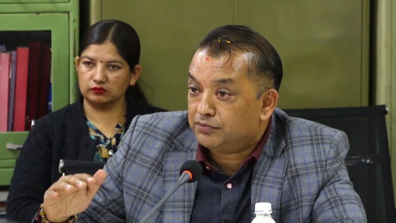 निजामती सेवाको खुलातर्फ भित्रबाट प्रतिस्पर्धा गर्न नपाइने व्यवस्था गरौँ : कांग्रेस महामन्त्री थापा