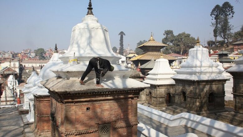 महाशिवरात्रिका लागि पशुपति क्षेत्रका मठमन्दिरको रङरोगन