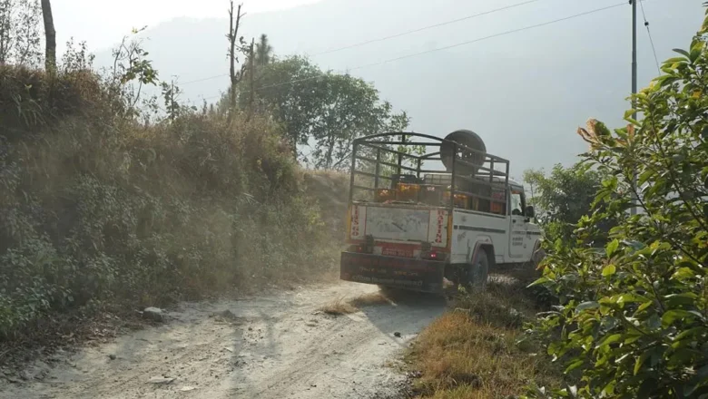 सडक स्तरोन्नति नहुँदा बाँस खर्कका किसान मर्कामा