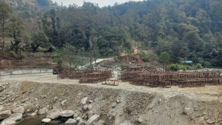 भुरुङ्दीखोलाको मोटरेबल पुल ९ वर्षसम्म अधुरै