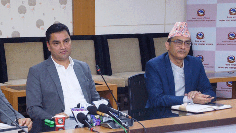 स्वास्थ्य बीमा सुधार सुझाव कार्यदलले बुझाएको प्रतिवेदन सार्वजनिक