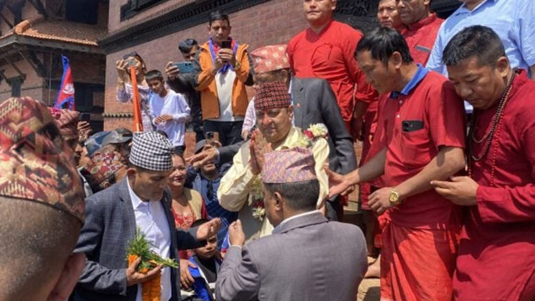 पूर्वराजा शाहद्वारा गोरखनाथ मन्दिरमा पूजा अर्चना