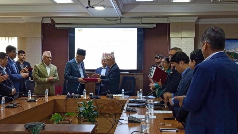 एक दर्जन बढी कानुन खारेज गर्न उच्चस्तरीय आर्थिक सुधार आयोगको सुझाव