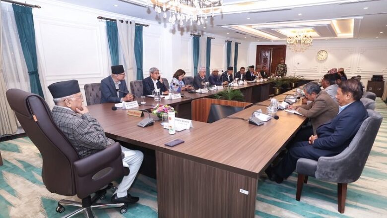 सिंहदरबारमा मन्त्रिपरिषद् बैठक बस्दै