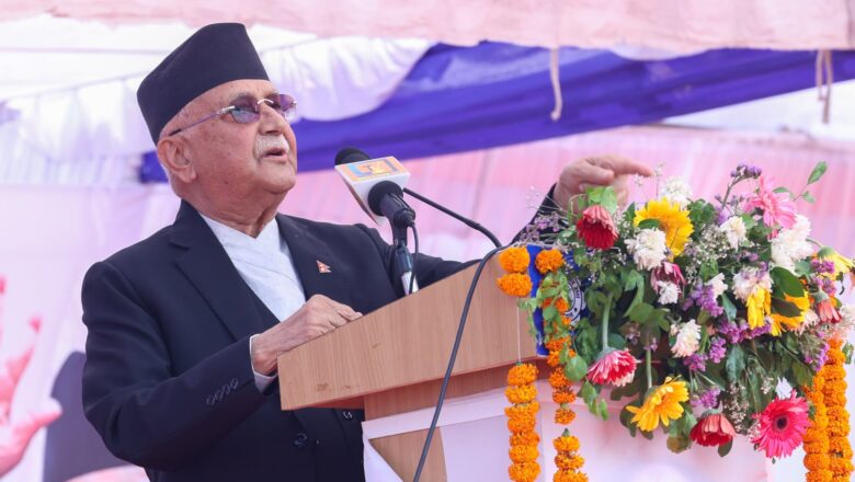 वियर र ह्वीस्की चोर्नेले क्रान्ति गर्छन् : प्रधानमन्त्री ओली