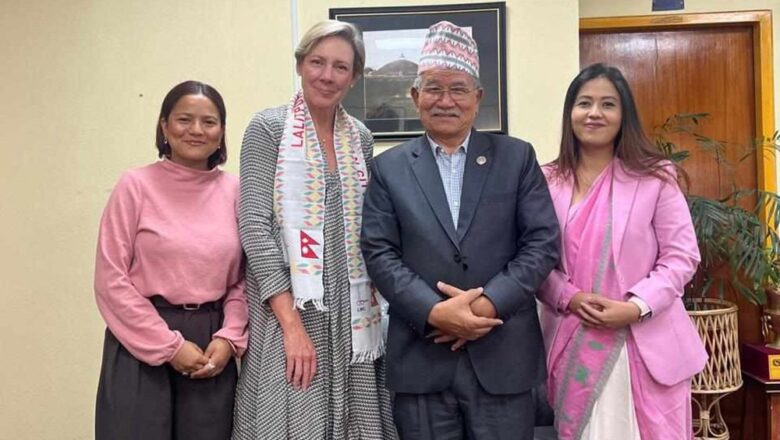 युरोपियन युनियनका राजदूत लोरेन्जो र ललितपुर महानगरका मेयर चिरिबाबुबीच भेट