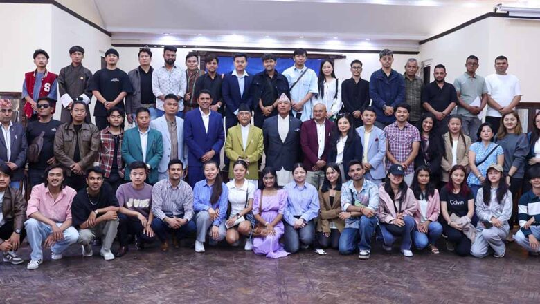 प्रधानमन्त्रीद्वारा नेपालीमूलका कलाकारको प्रतिभाको सराहना