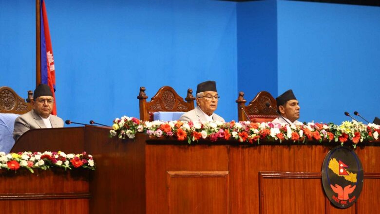 आर्थिक गतिशिलता बढाउन र भ्रष्टाचार नियन्त्रण गर्न सरकार प्रतिवद्ध : राष्ट्रपति