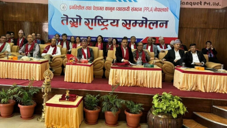 एमालेनिकट वकिल चुनावी प्रतिस्पर्धास् उपाध्यक्षसहित अधिकांश सदस्य निर्विरोध चयन