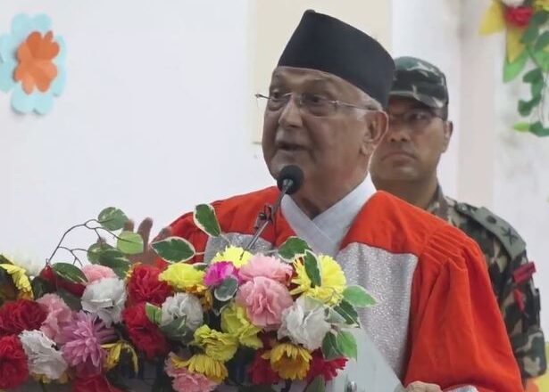 विद्यार्थीलाई रुची अनुसार पढ्न दिनुपर्छ : प्रधानमन्त्री