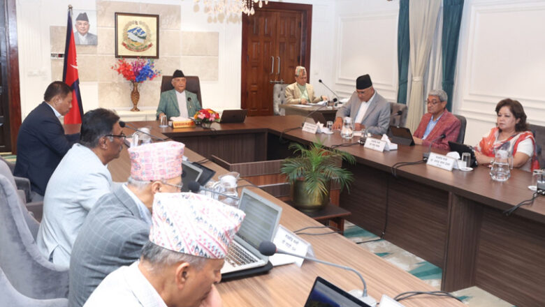 मन्त्रिमण्डल पुनर्गठन हुन सक्छ : सञ्चारमन्त्री गुरुङ