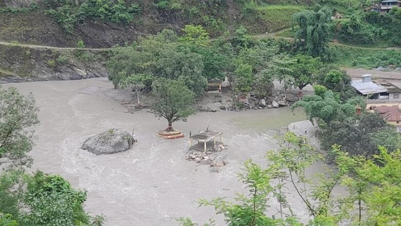 विश्वकै ठूलो शालिग्राम शिला डुबानमा
