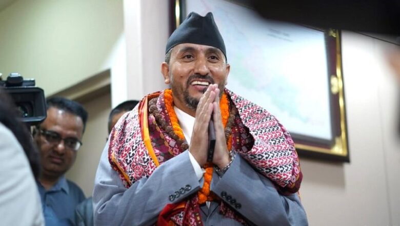 सञ्चारमन्त्रीको पहिलो निर्णय : १० वटा प्रमुख शहरका सार्वजनिक स्थलमा निःशुल्क इन्टरनेट