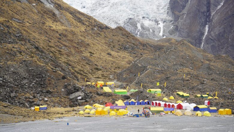 अन्नपूर्ण आधार शिविरमा पर्यटकको चहलपहल बढ्यो