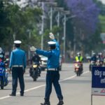 ड्युटीमा खटिएका ट्राफिक प्रहरीले अब हात मिलाउन नपाउने