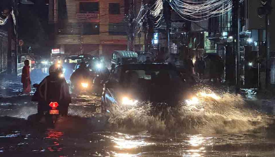 आज यी पाँच प्रदेशमा भारी वर्षाको सम्भावना